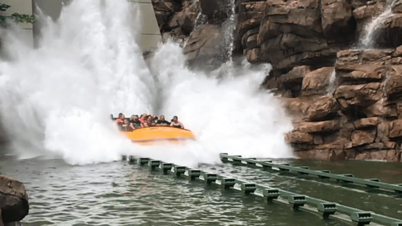 Jurassic Park River Adventure - Image 1