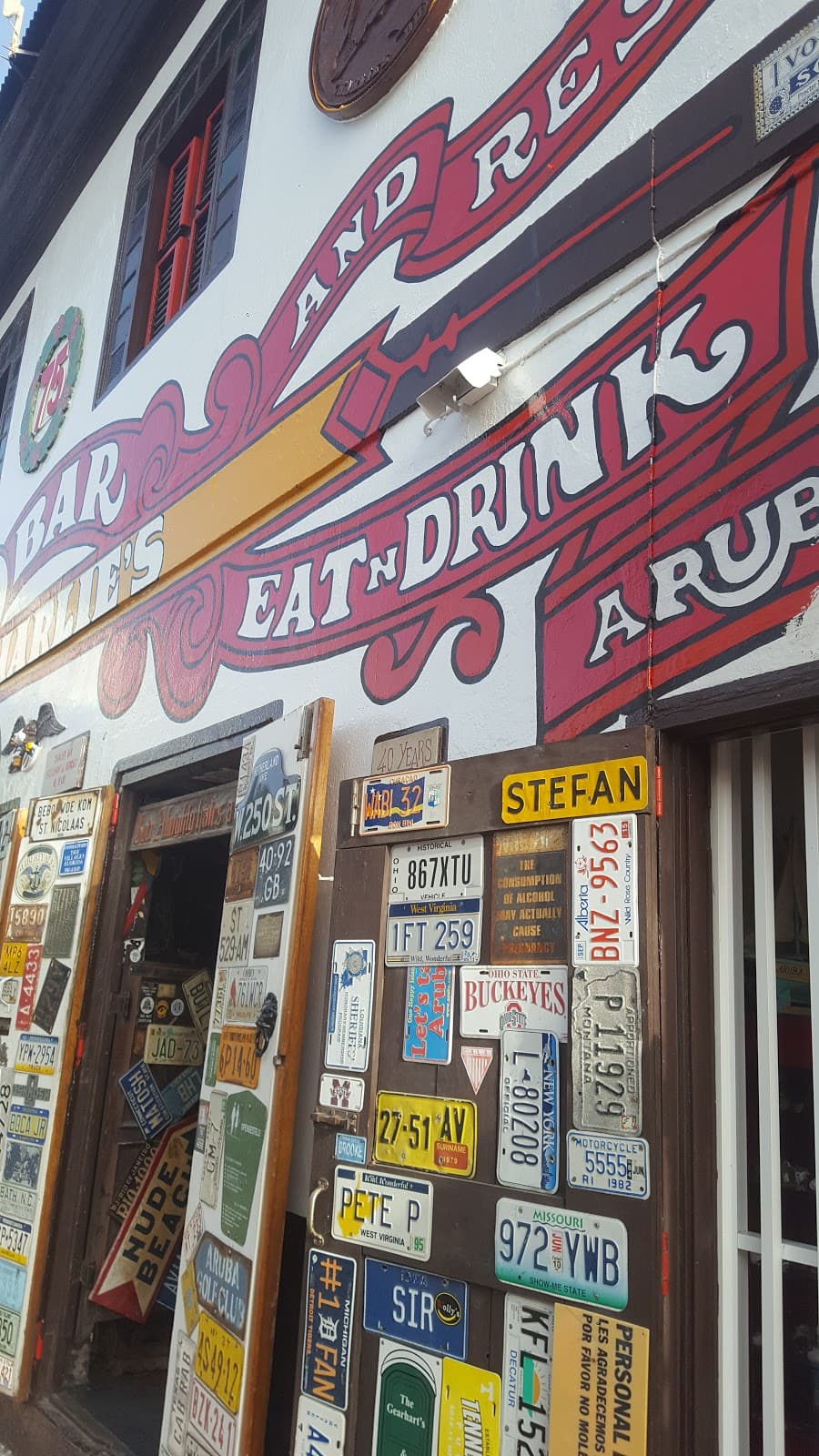 Charlie's Bar - Image 1