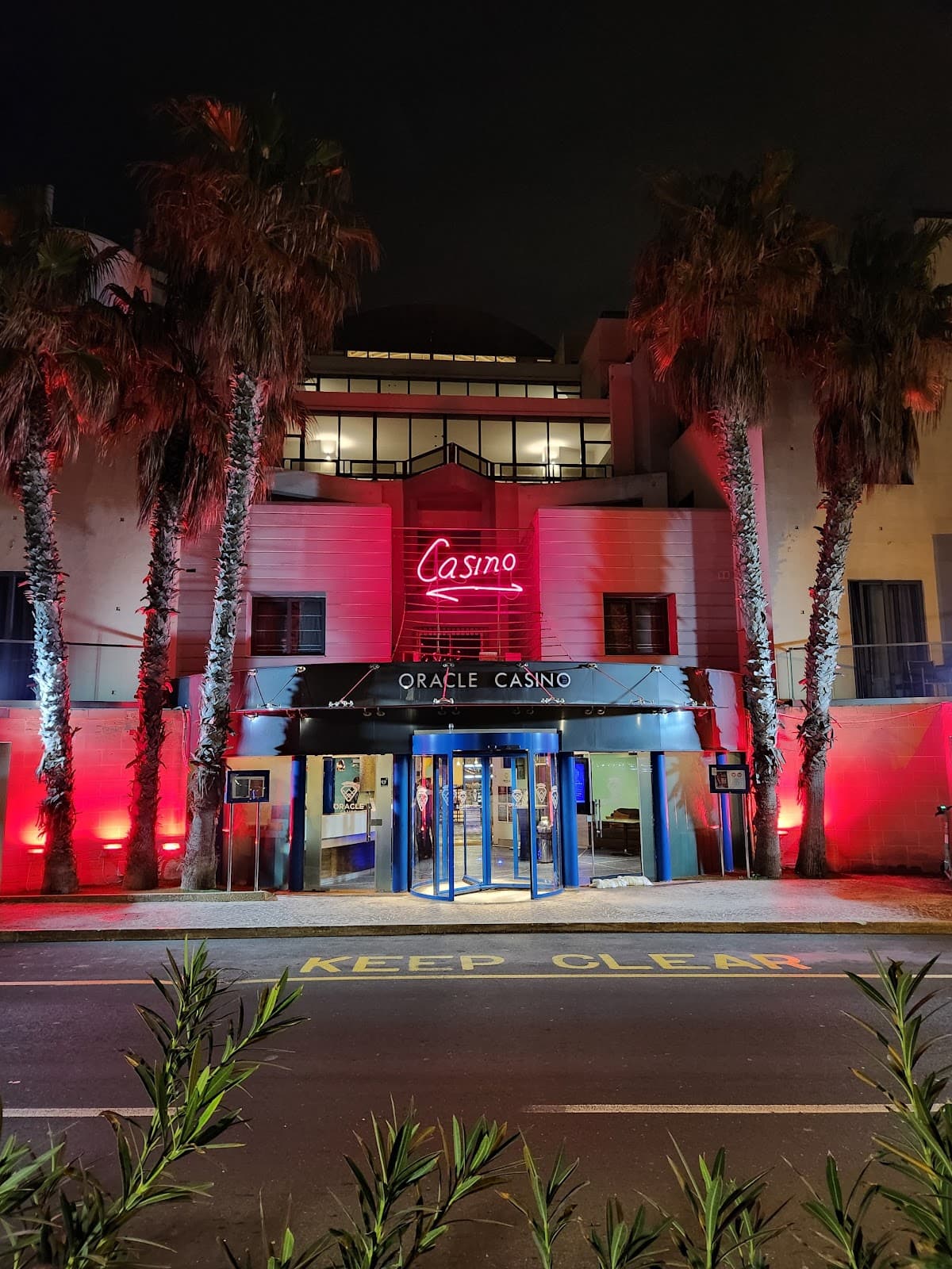 Oracle Casino Dolmen - Image 1