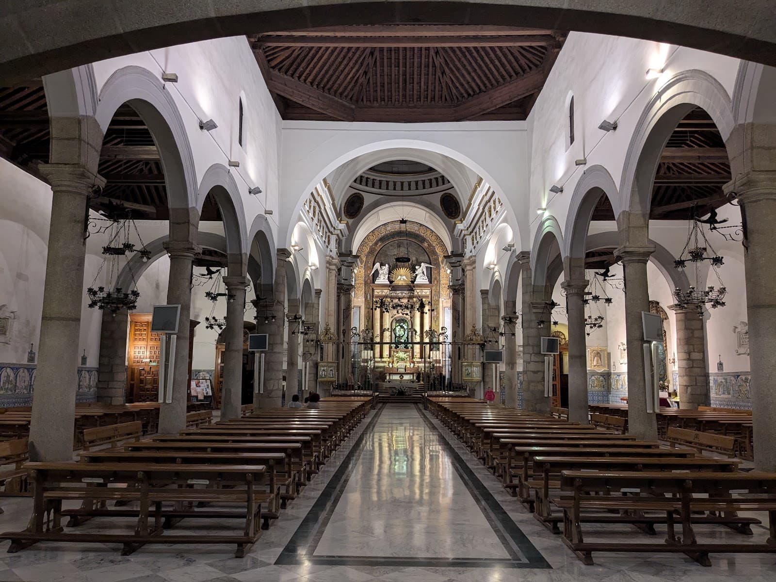 Basílica de Nuestra Señora del Prado - Image 1