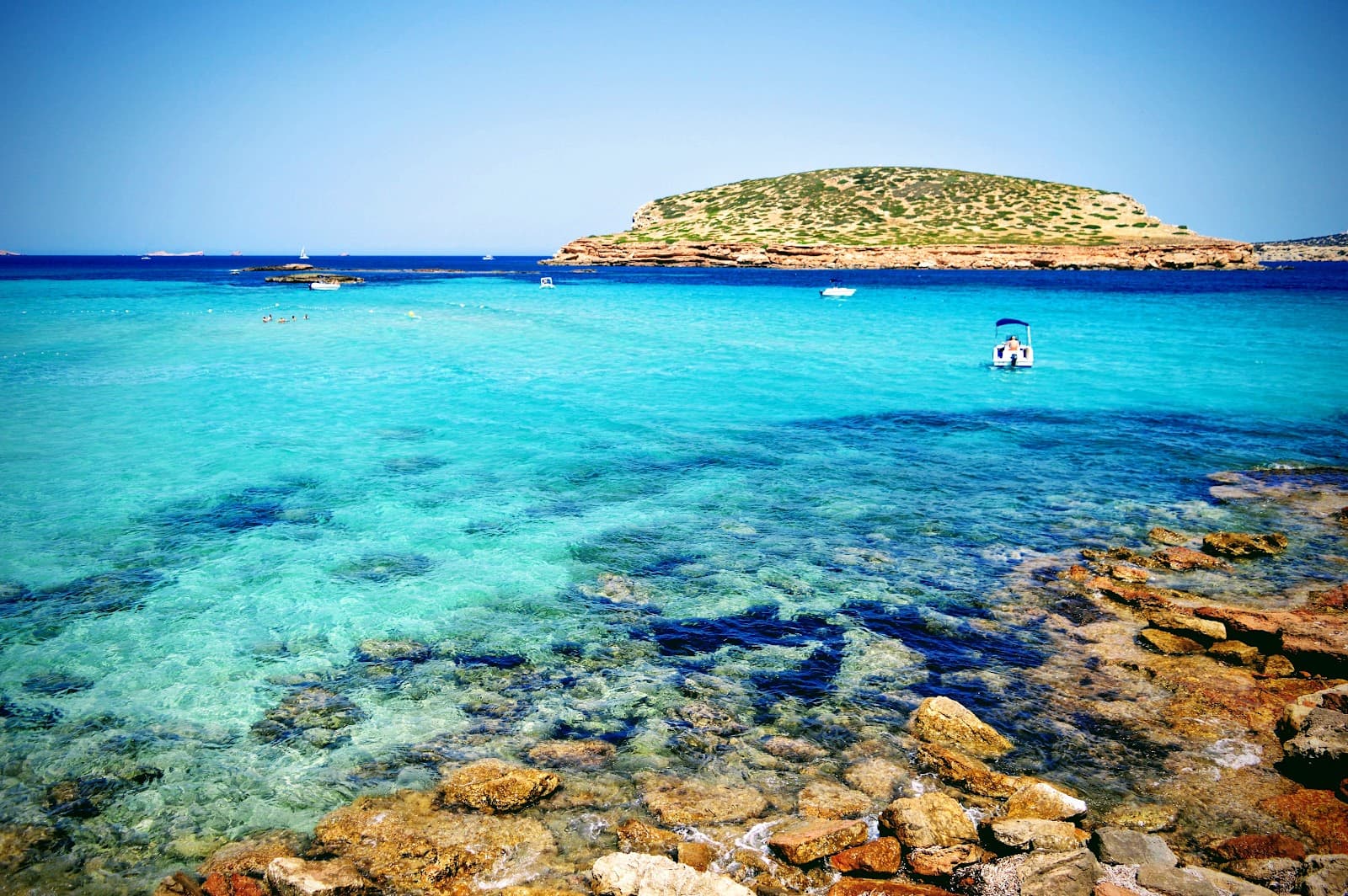 Platges de Comte Cala Conta Ibiza - Image 1