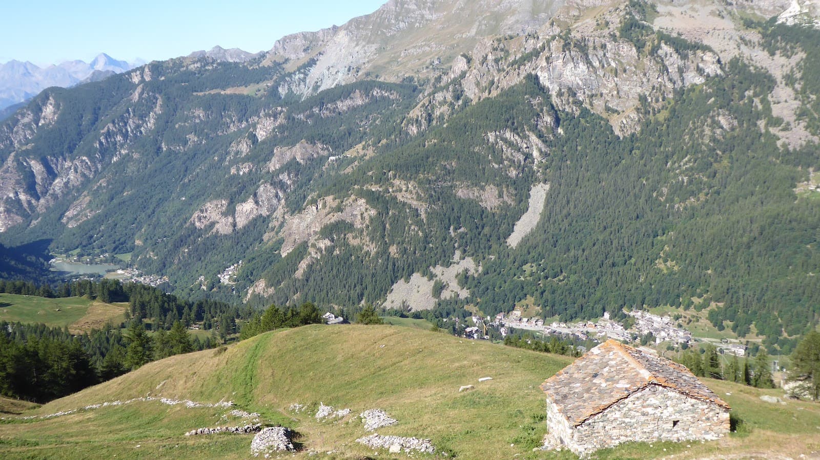 Cheneil Hamlet and Plateau - Image 1