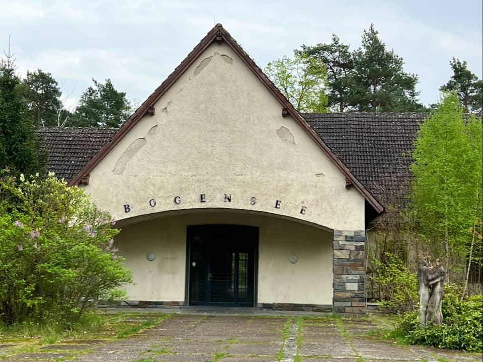 Bogensee School Ruins