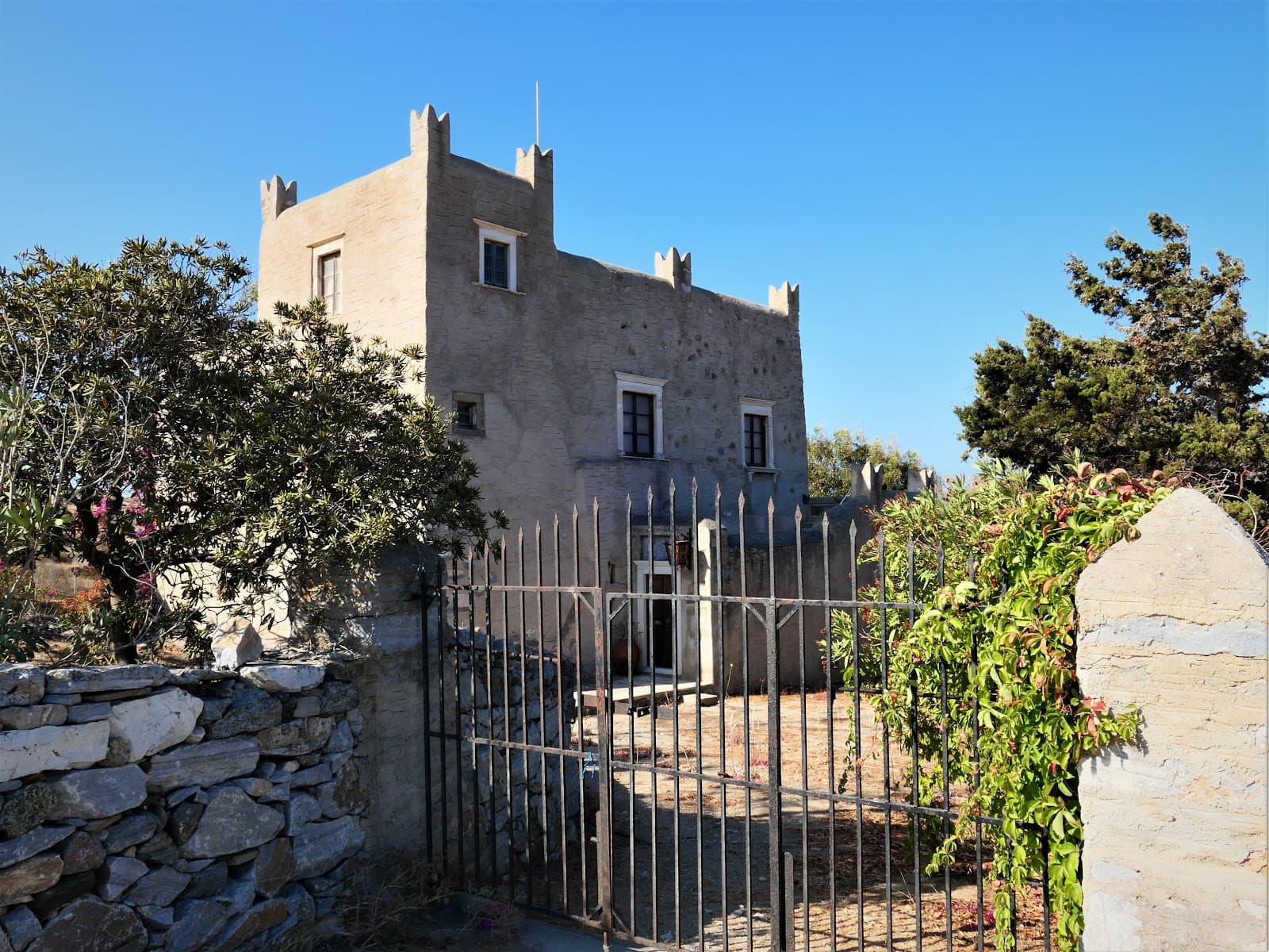 Bellonia Tower - Image 1