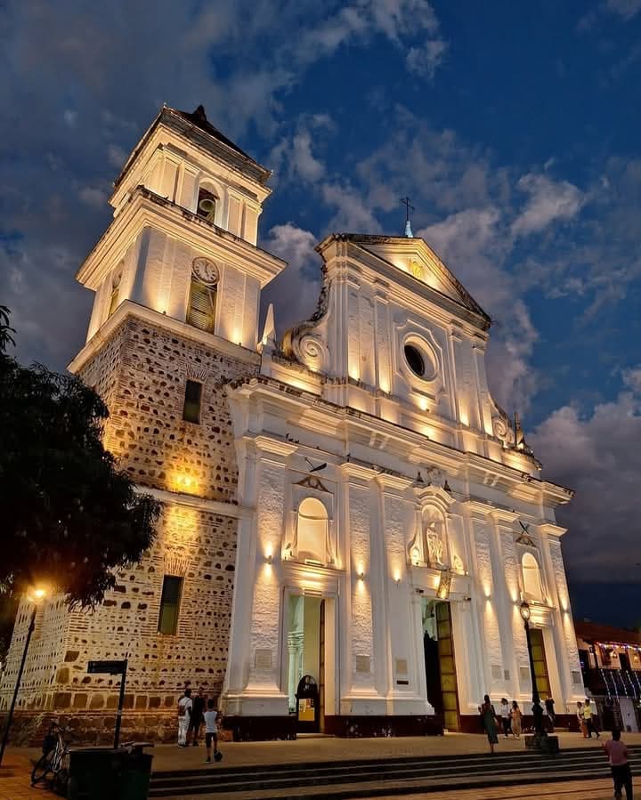 Catedral Basílica de la Inmaculada Concepción Santa Fe de Antioquia - Image 1