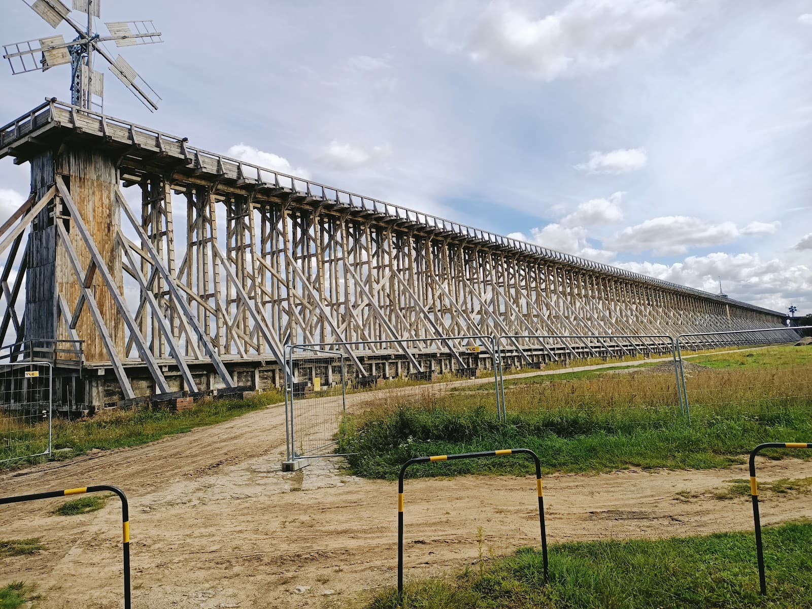 Ciechocinek Graduation Towers - Image 1