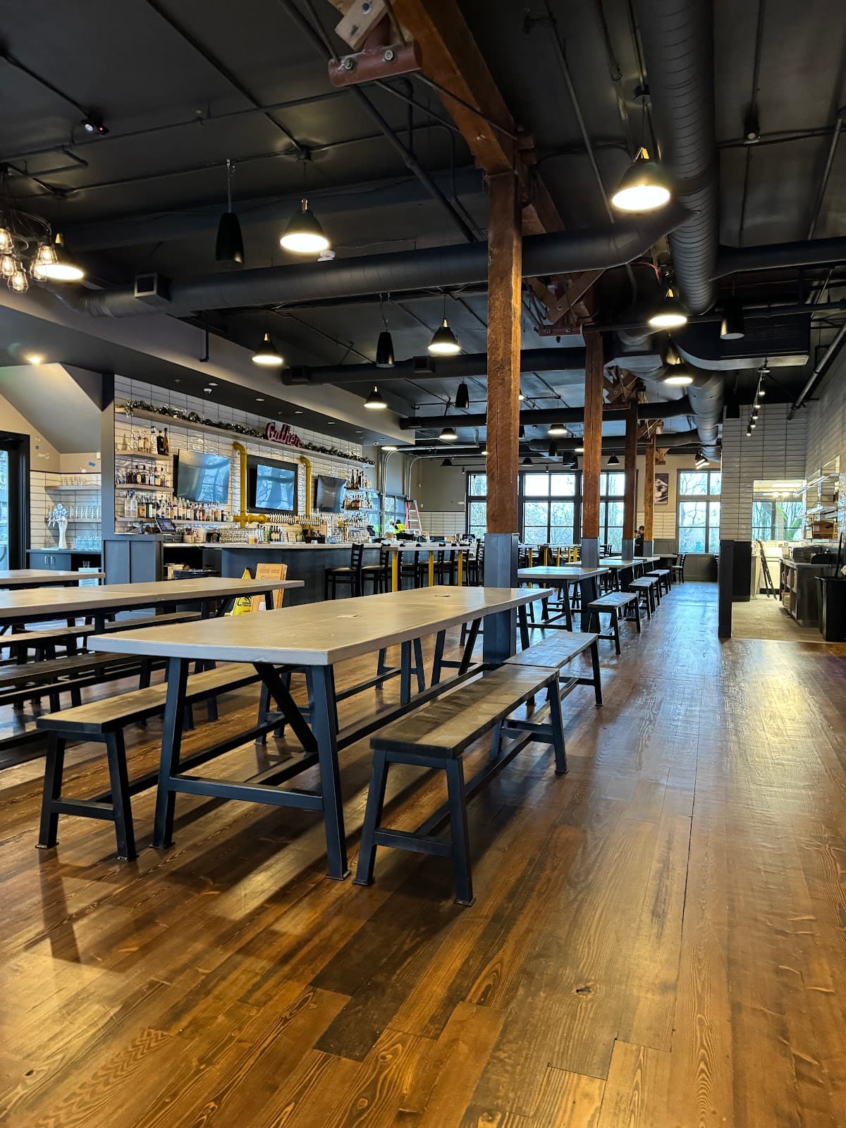 Downtown Kirkland (Moss Bay) - Image 1