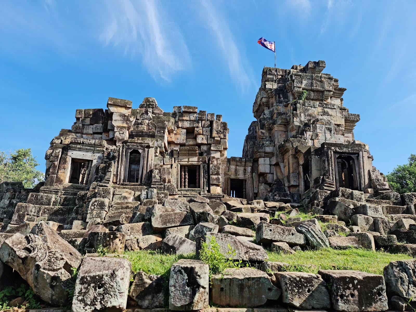 Ek Phnom Temple - Image 1