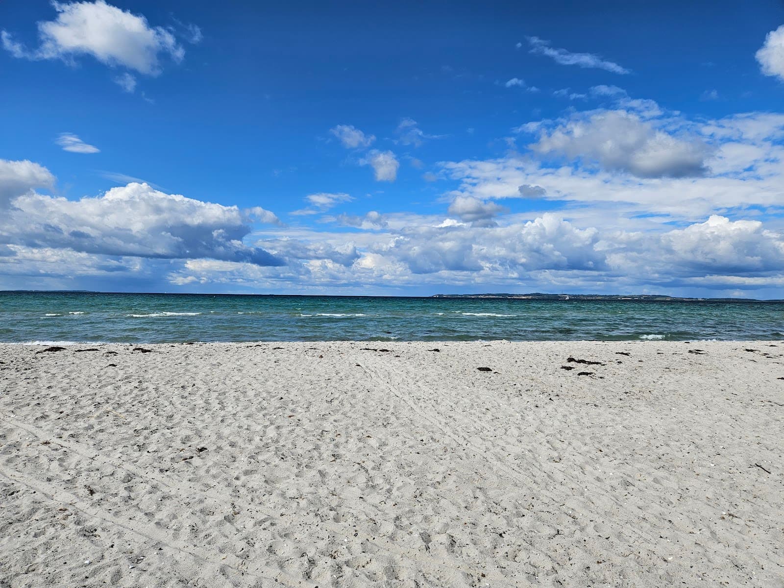 Ebeltoft Øster Strand - Image 1
