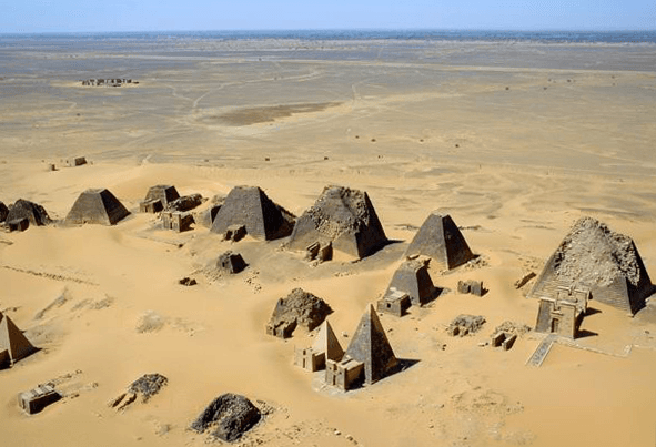 Meroe Pyramids (Begrawiya) - Image 1