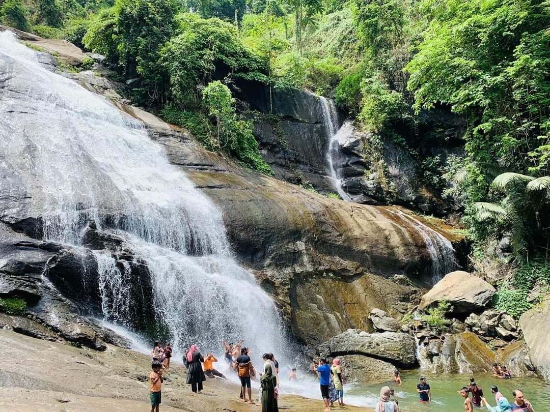 Thusharagiri Waterfalls - Image 1