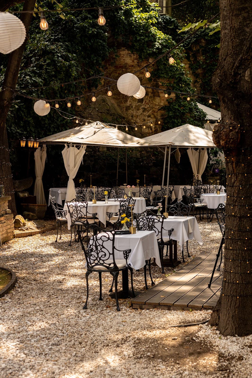 Pavillon de Paris Budapest - Image 1