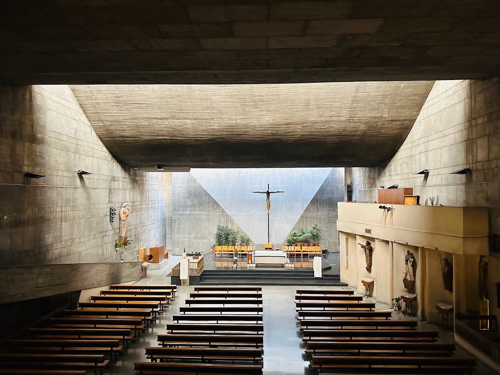 Parroquia de Nuestra Señora del Rosario de Filipinas - Image 1