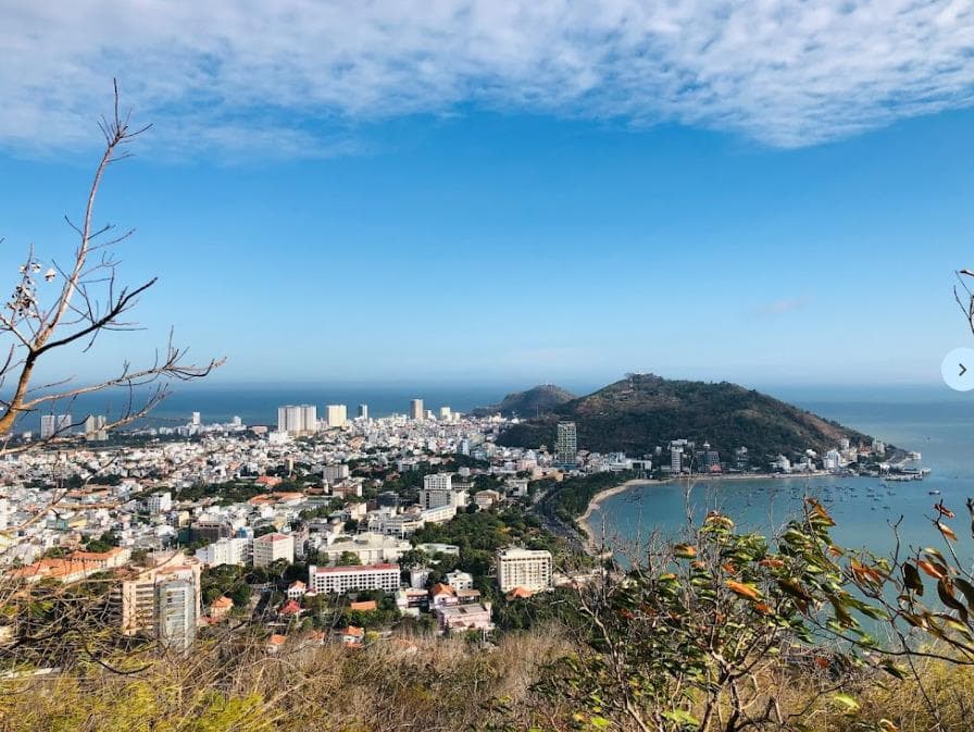 Big Mountain (Nui Lon) - Image 1