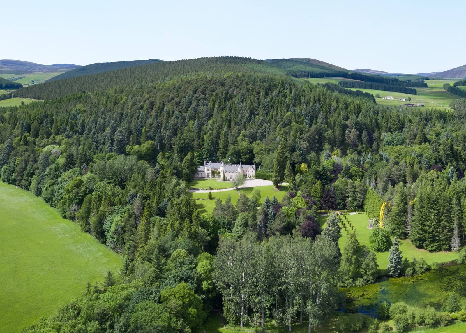 Proximity to Balmoral Castle