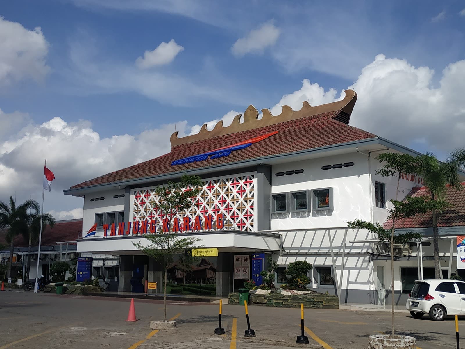 Tanjung Karang Station - Image 1