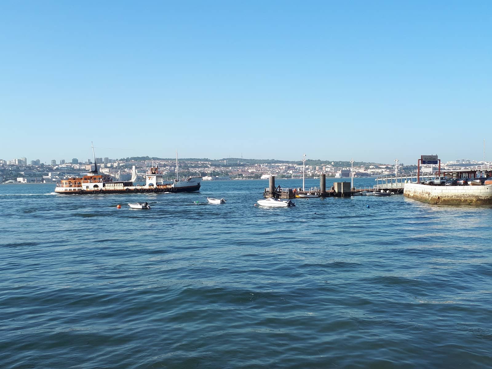 Costa da Caparica Beaches