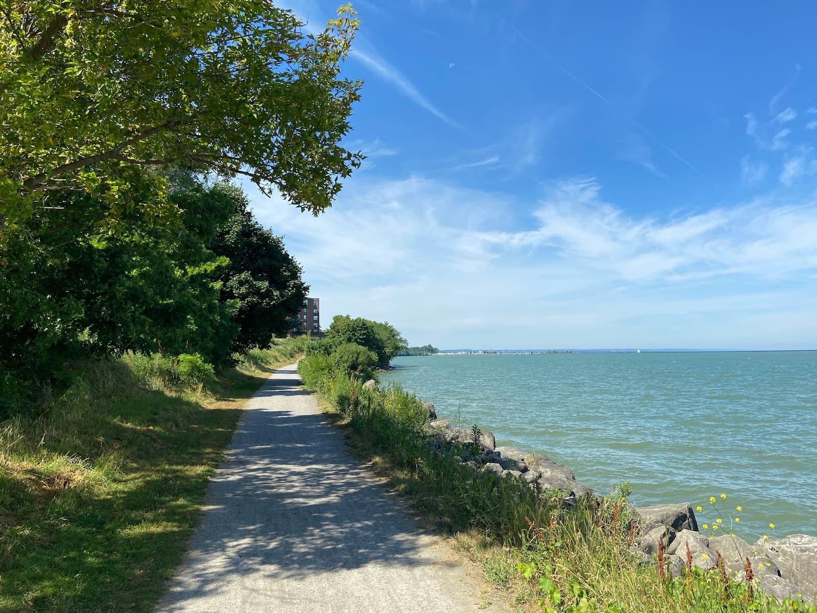 Waterfront Trail Lincoln - Image 1