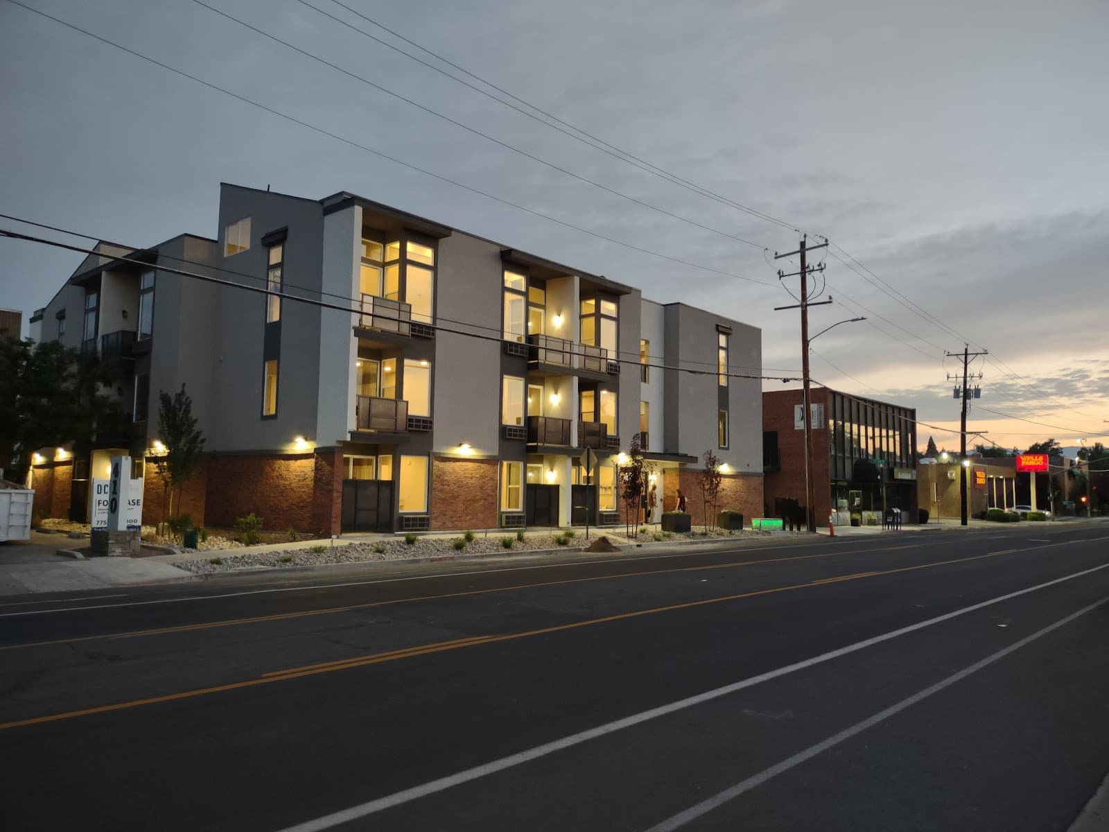 California Avenue District - Image 1