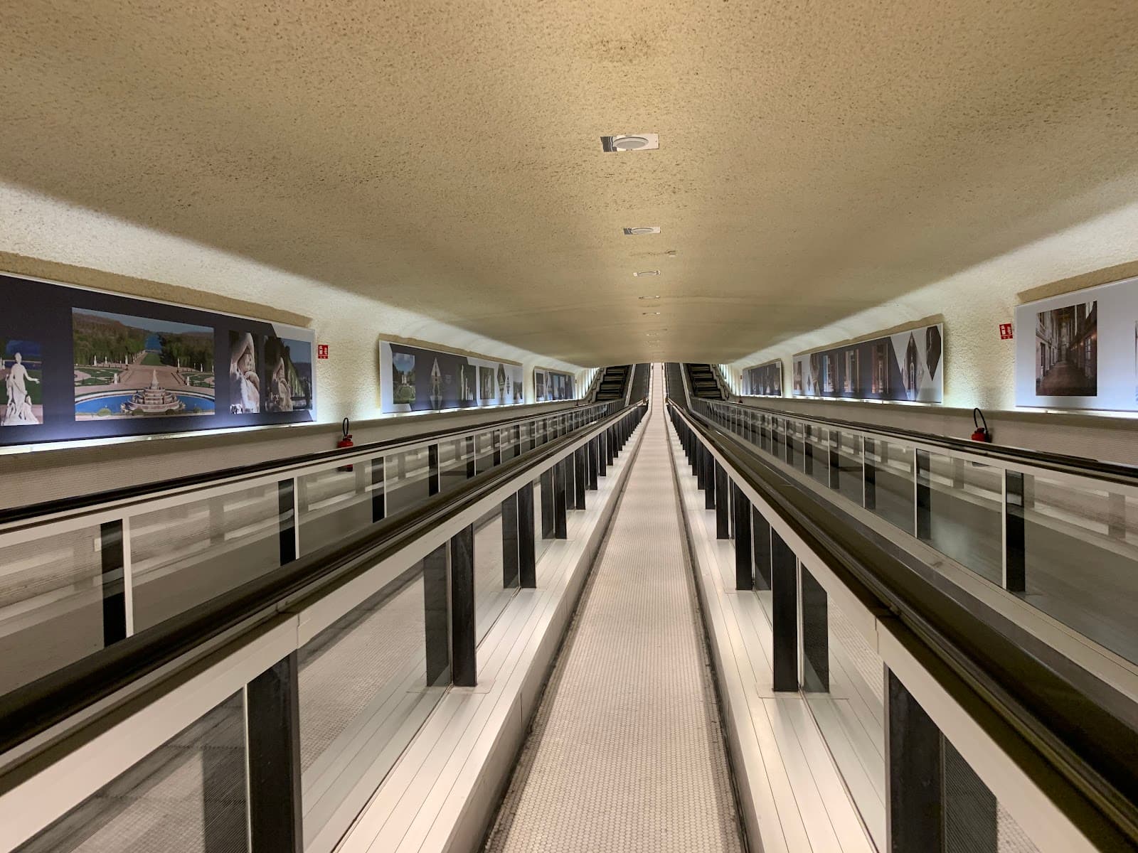 CDGVAL Airport Shuttle - Image 1