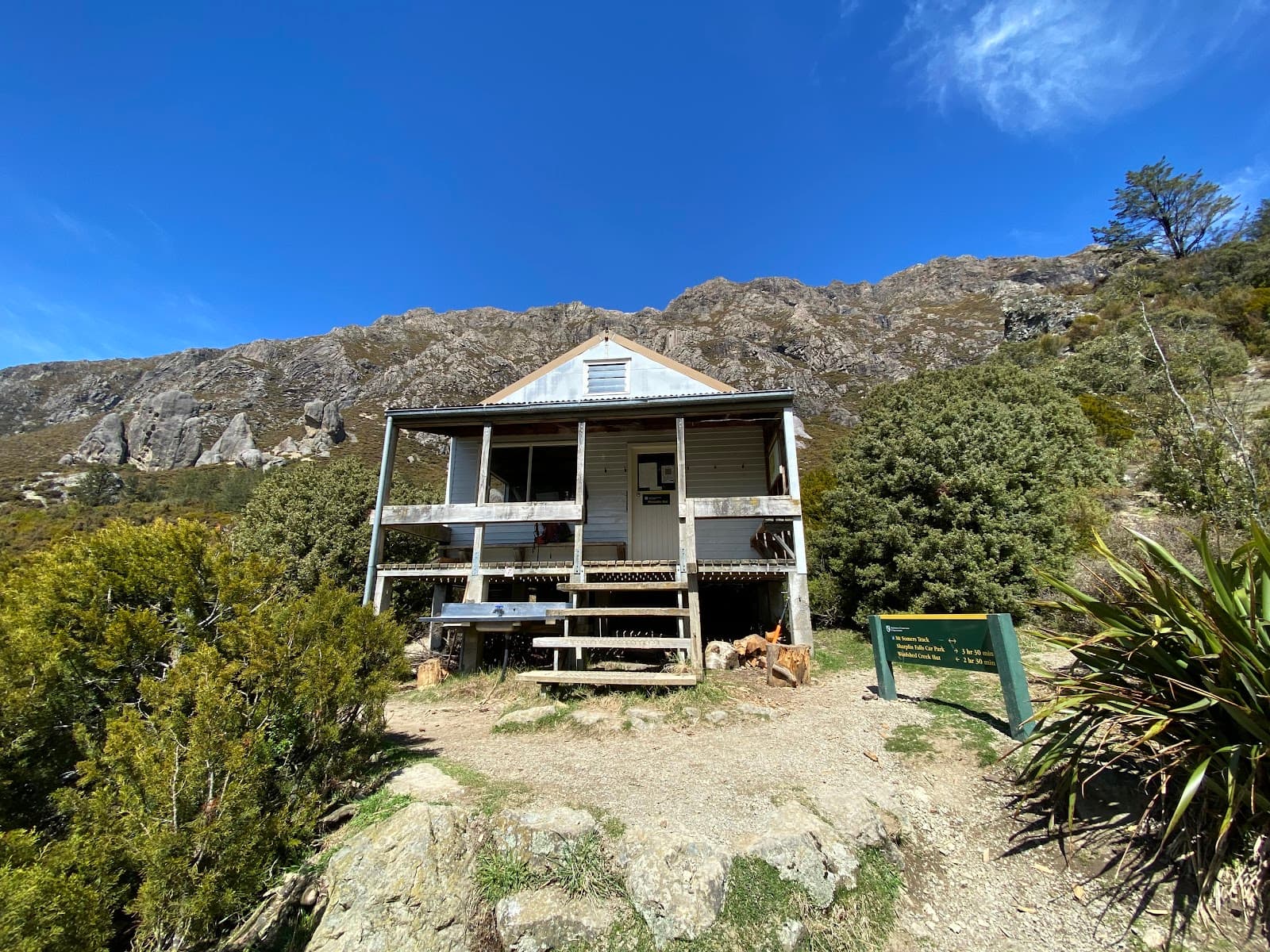 Pinnacles Hut - Image 1