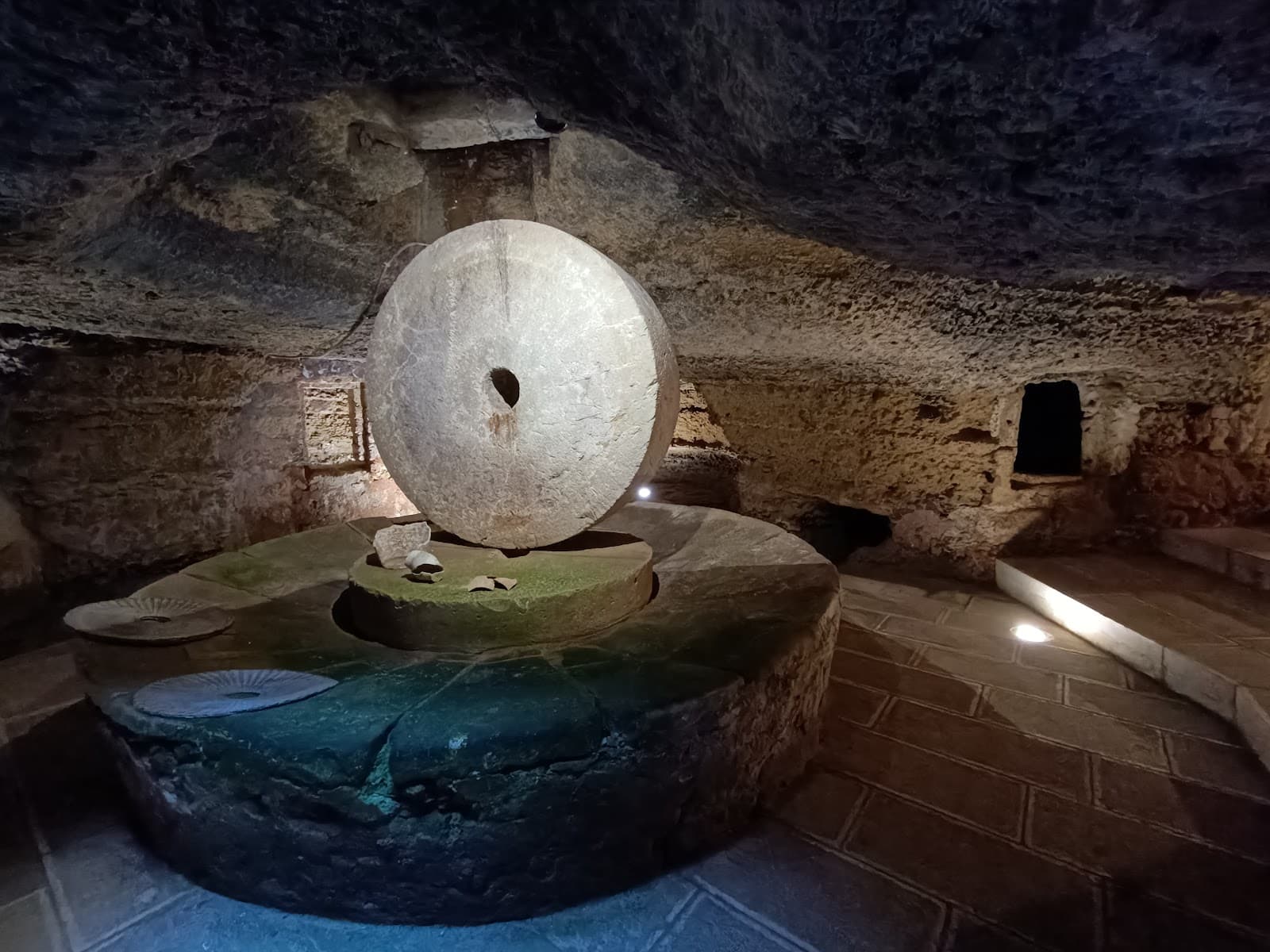 Presicce Hypogeal Oil Mills - Image 1