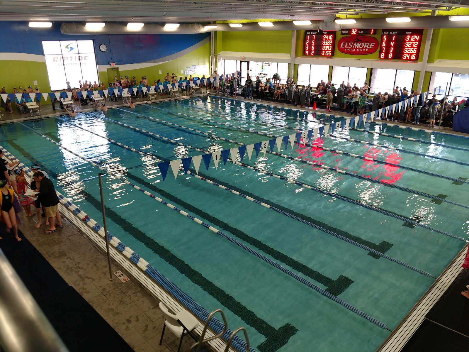 Apple Valley Aquatic Center - Image 1