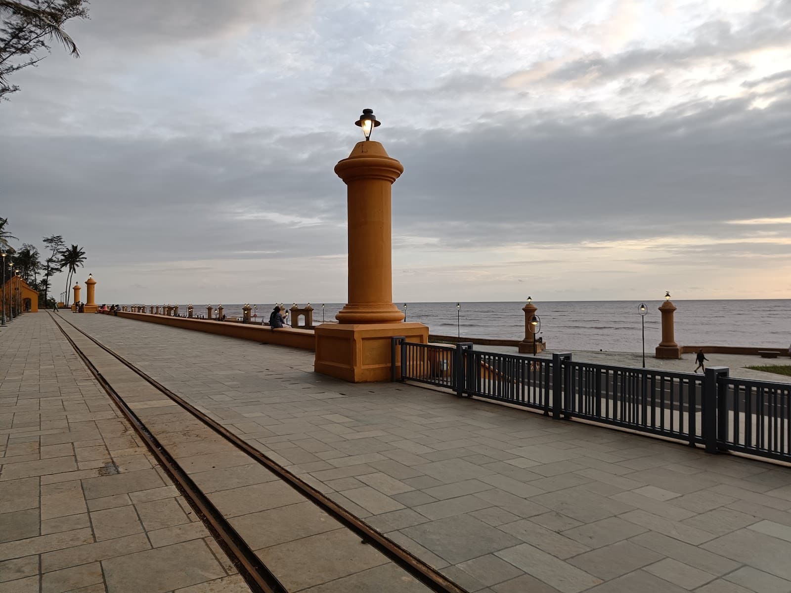 Devka Seafront Promenade - Image 1