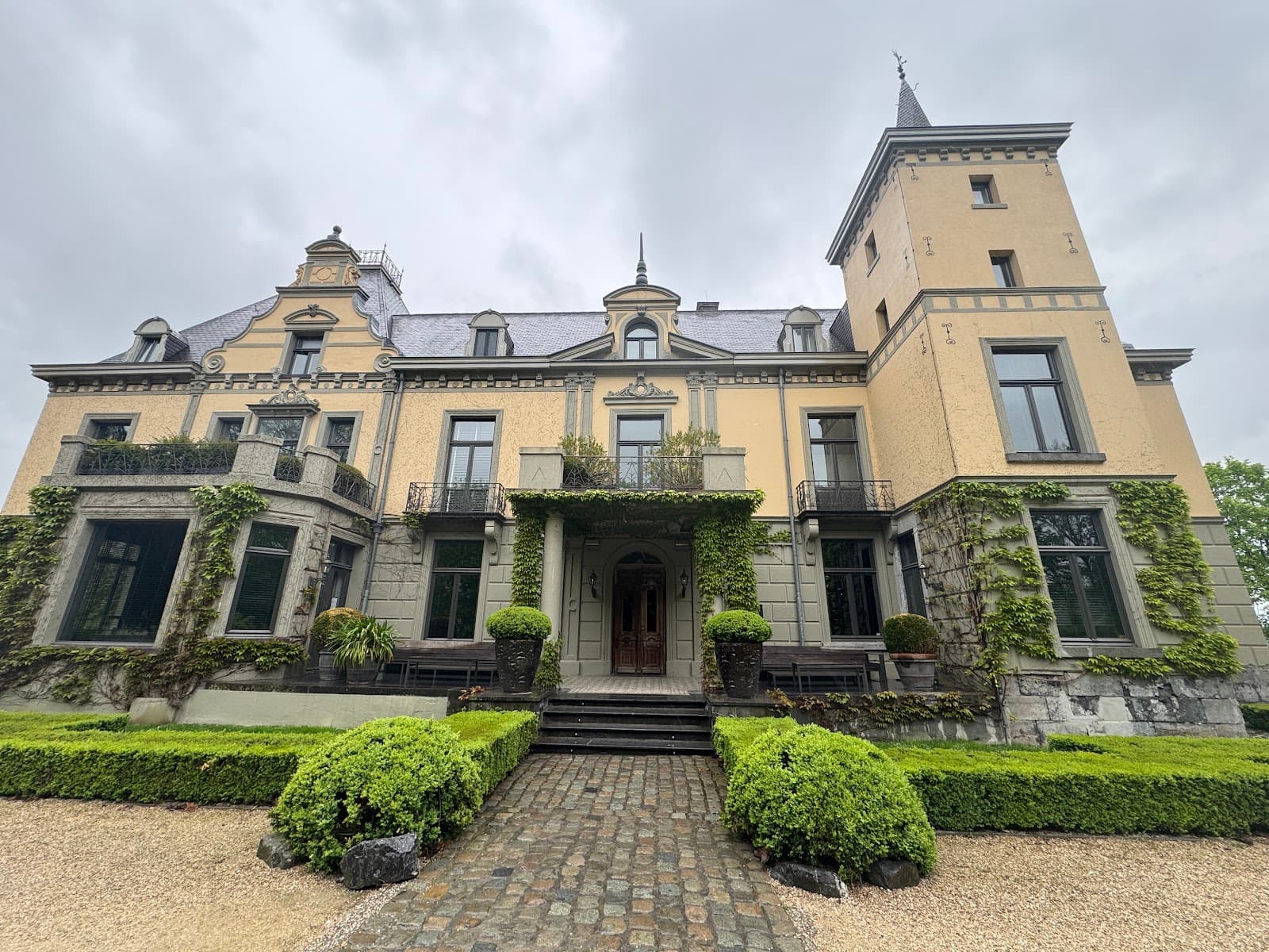 Hoogenweerth Castle - Image 1