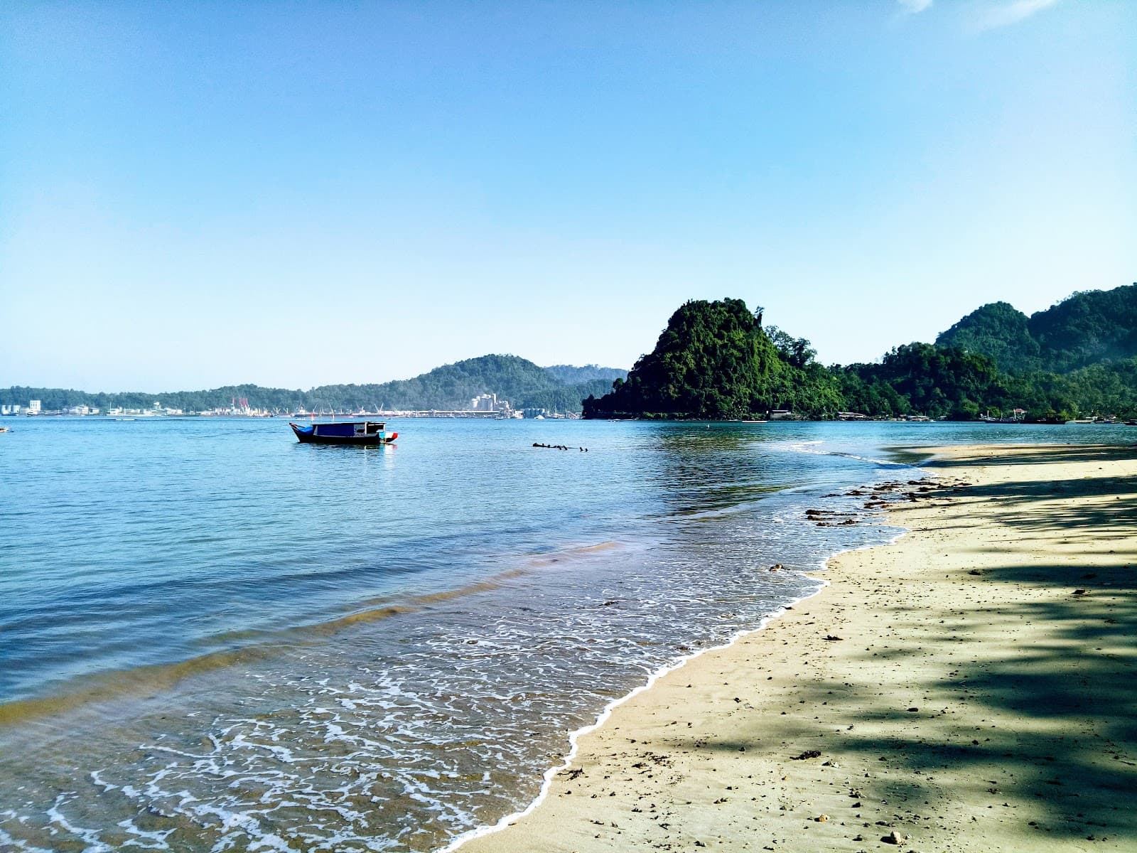 Nirwana Beach - Image 1