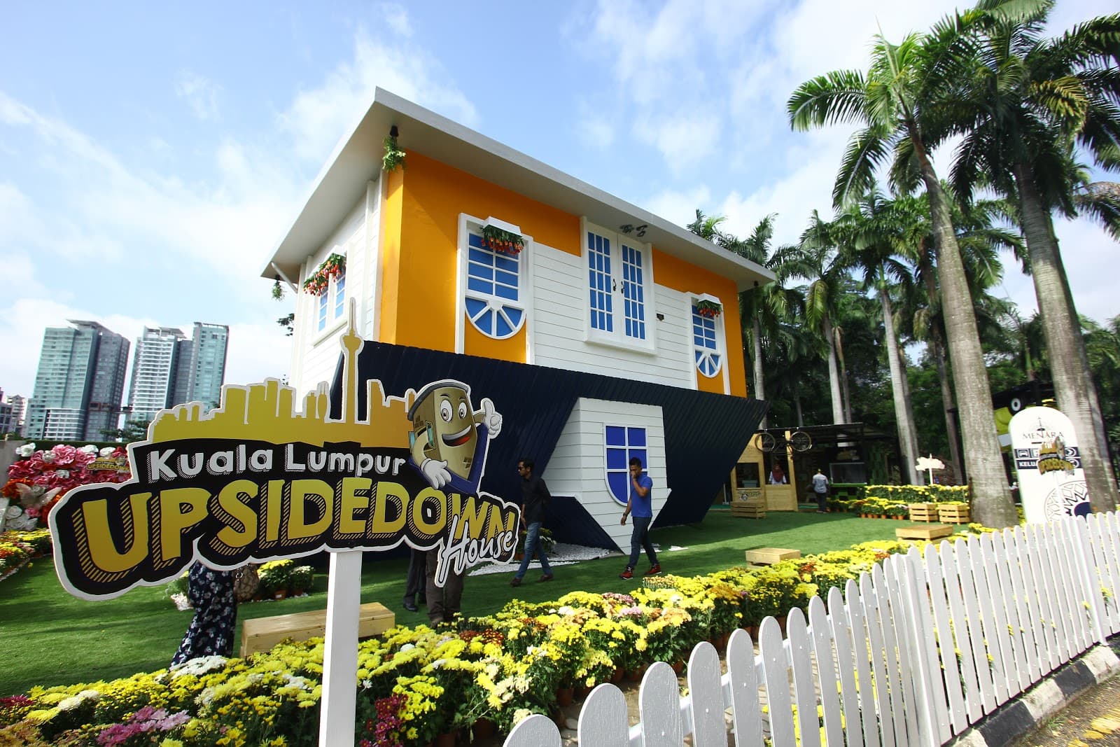 Upside Down Museum - Image 1