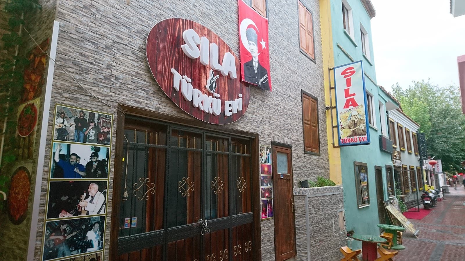 Kusadasi Old Town and Bazaar - Image 1