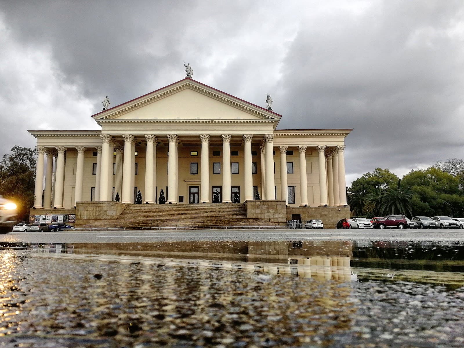 Theatre Square - Image 1