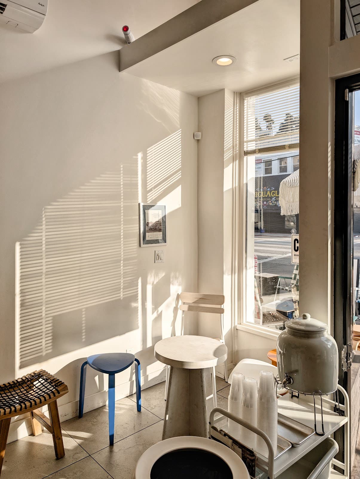 Picnic Cafe - Image 1