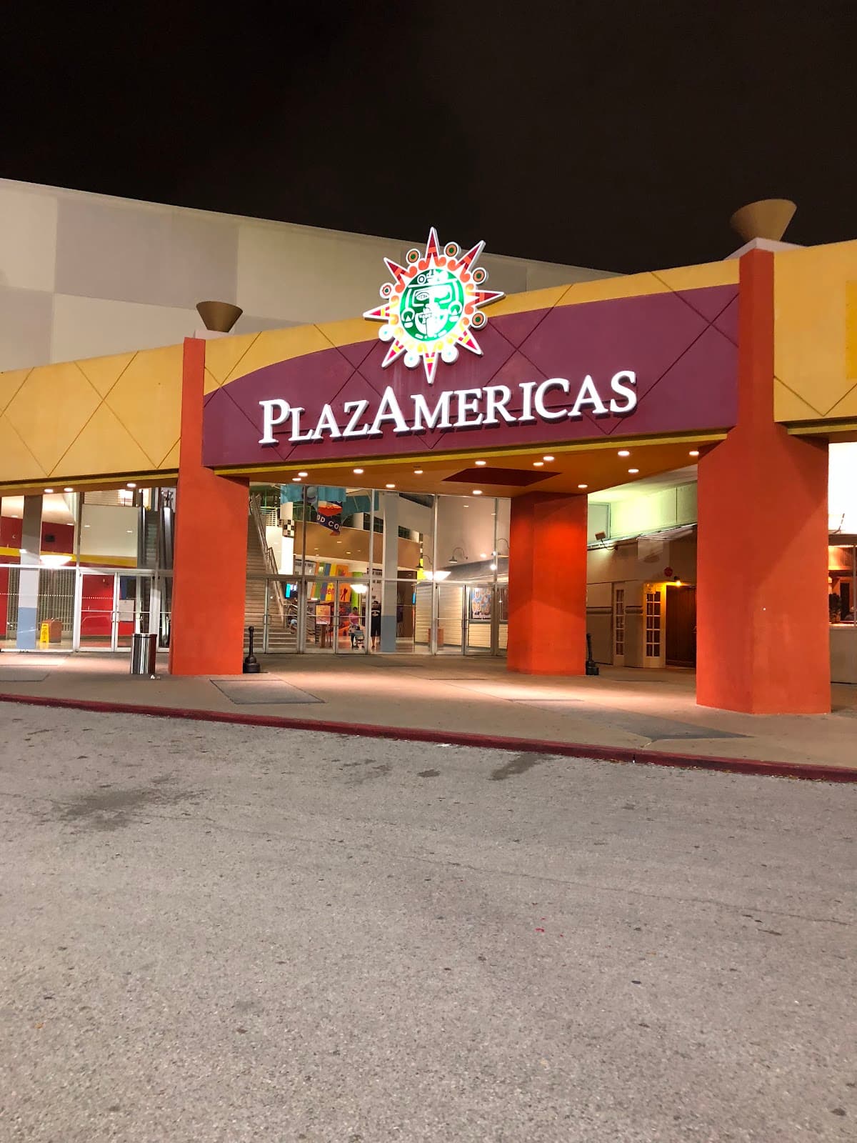 Plaza America - Image 1