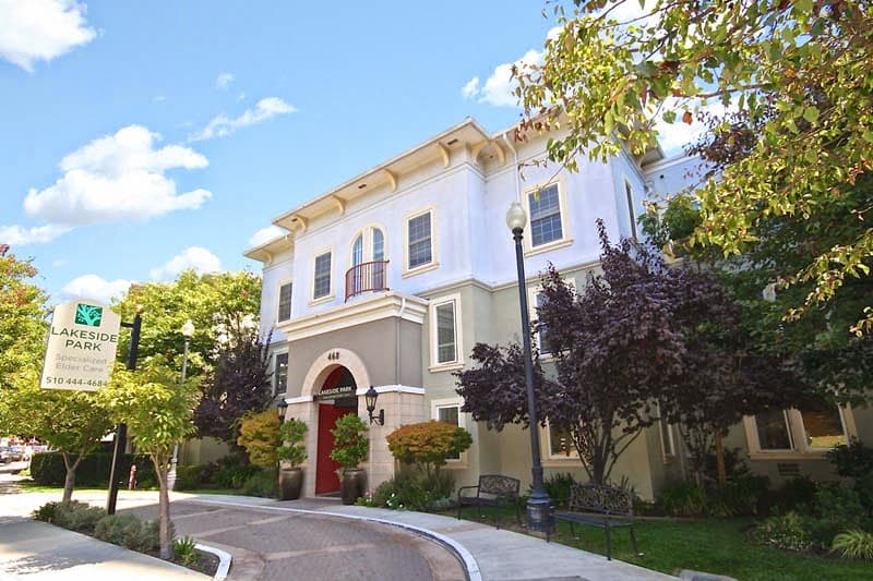 Lakeside Park - Image 1