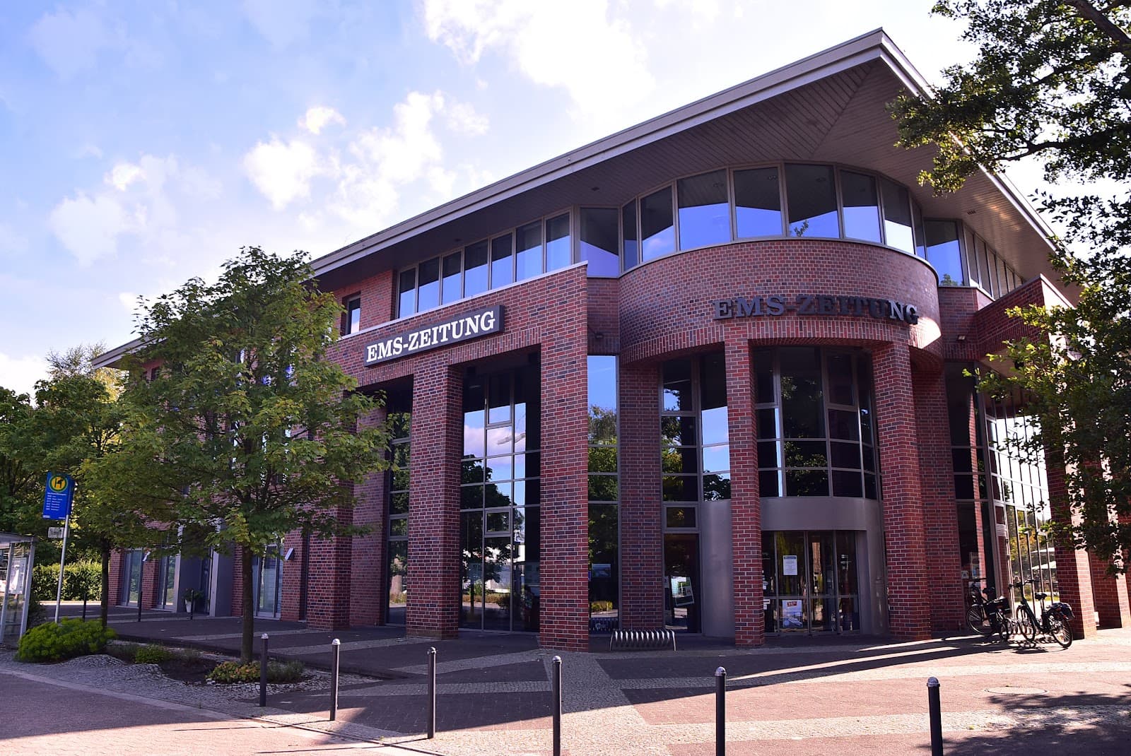 Ems Promenade Papenburg - Image 1