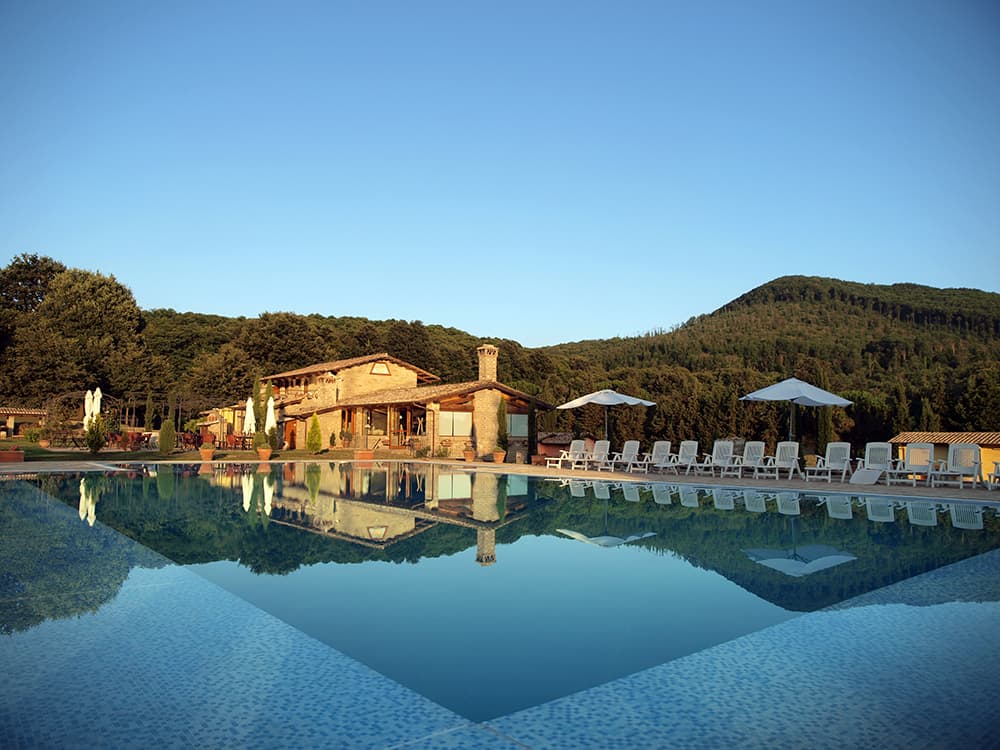 Trevignano Romano lakeside - Image 1