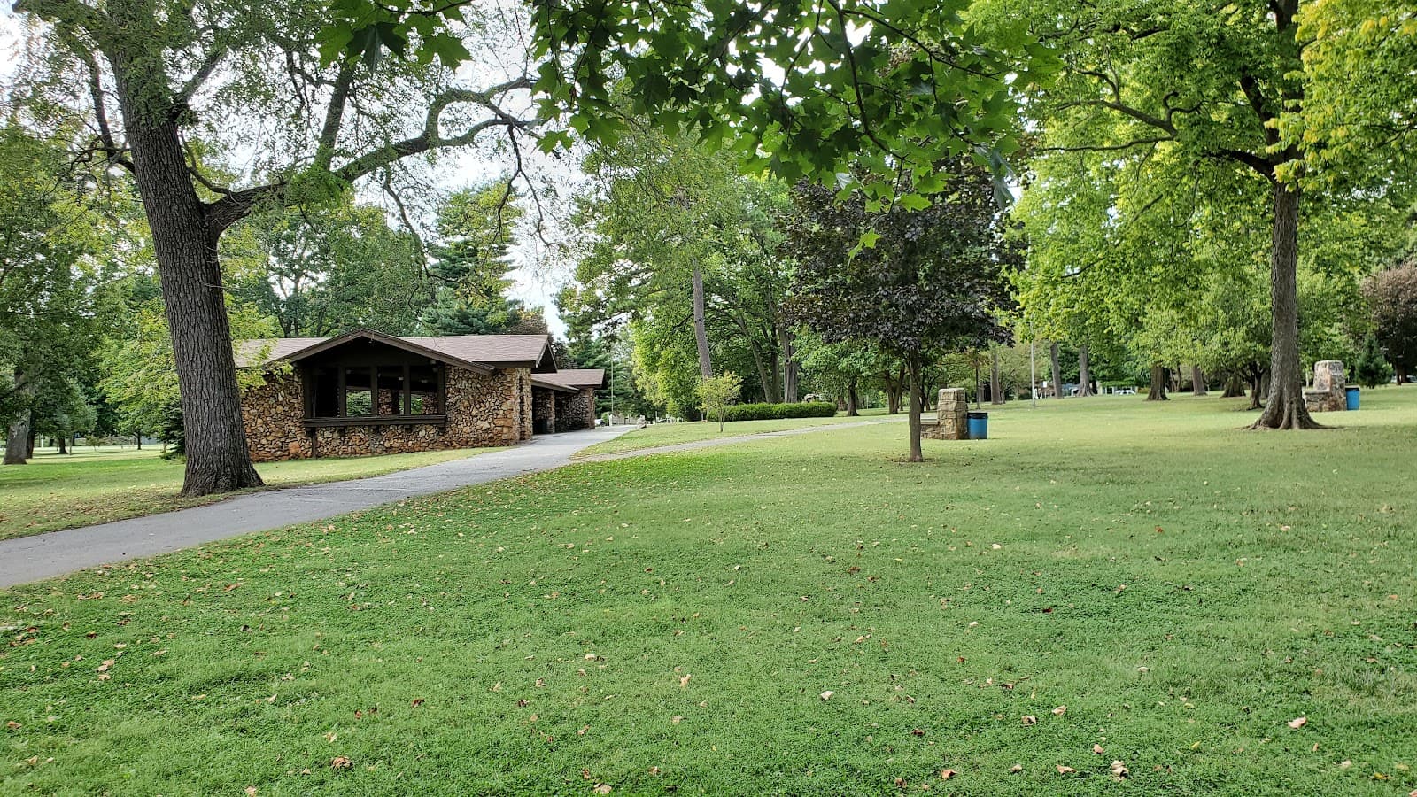 Phelps Grove Park - Image 1