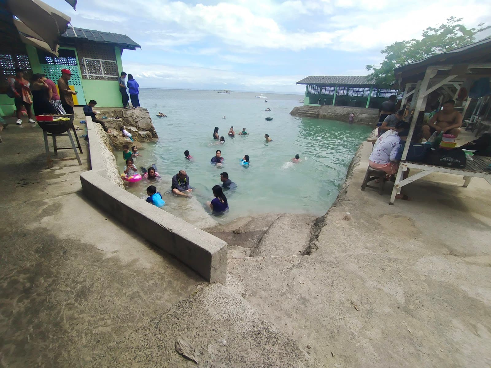 Marigondon Beach - Image 1