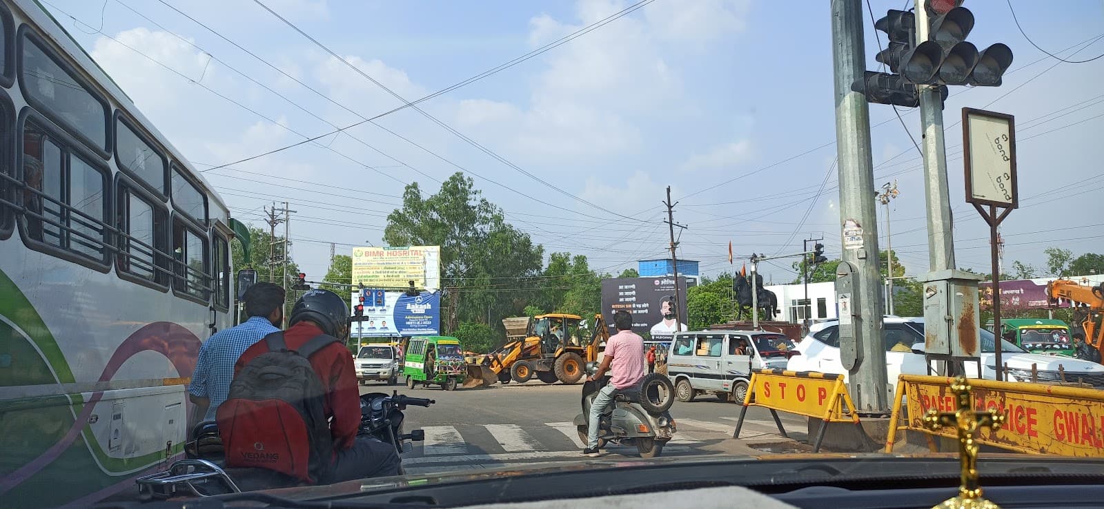 Gola Ka Mandir - Image 1