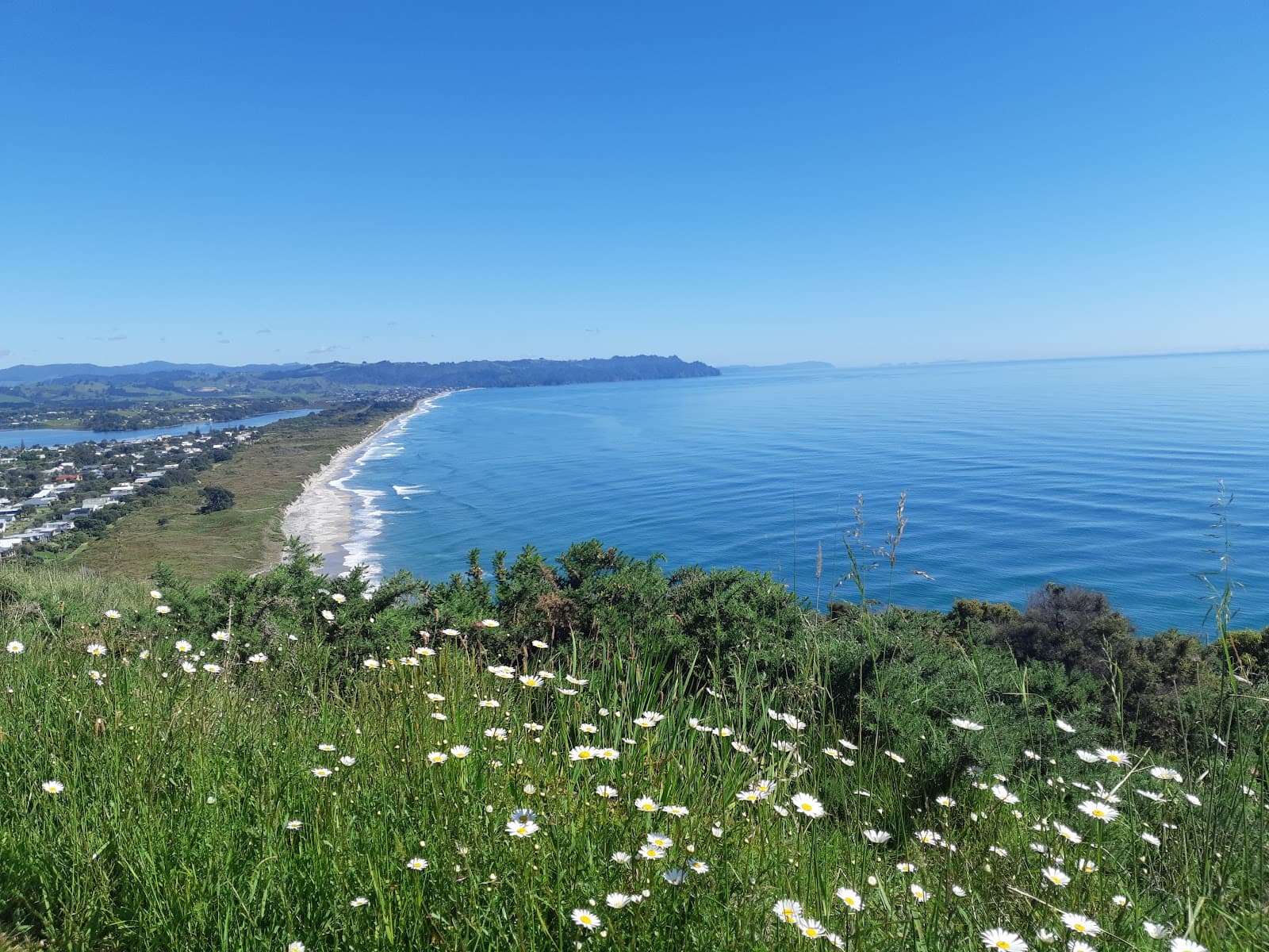 Bowentown Heads (Otāwhiwhi Pā) - Image 1