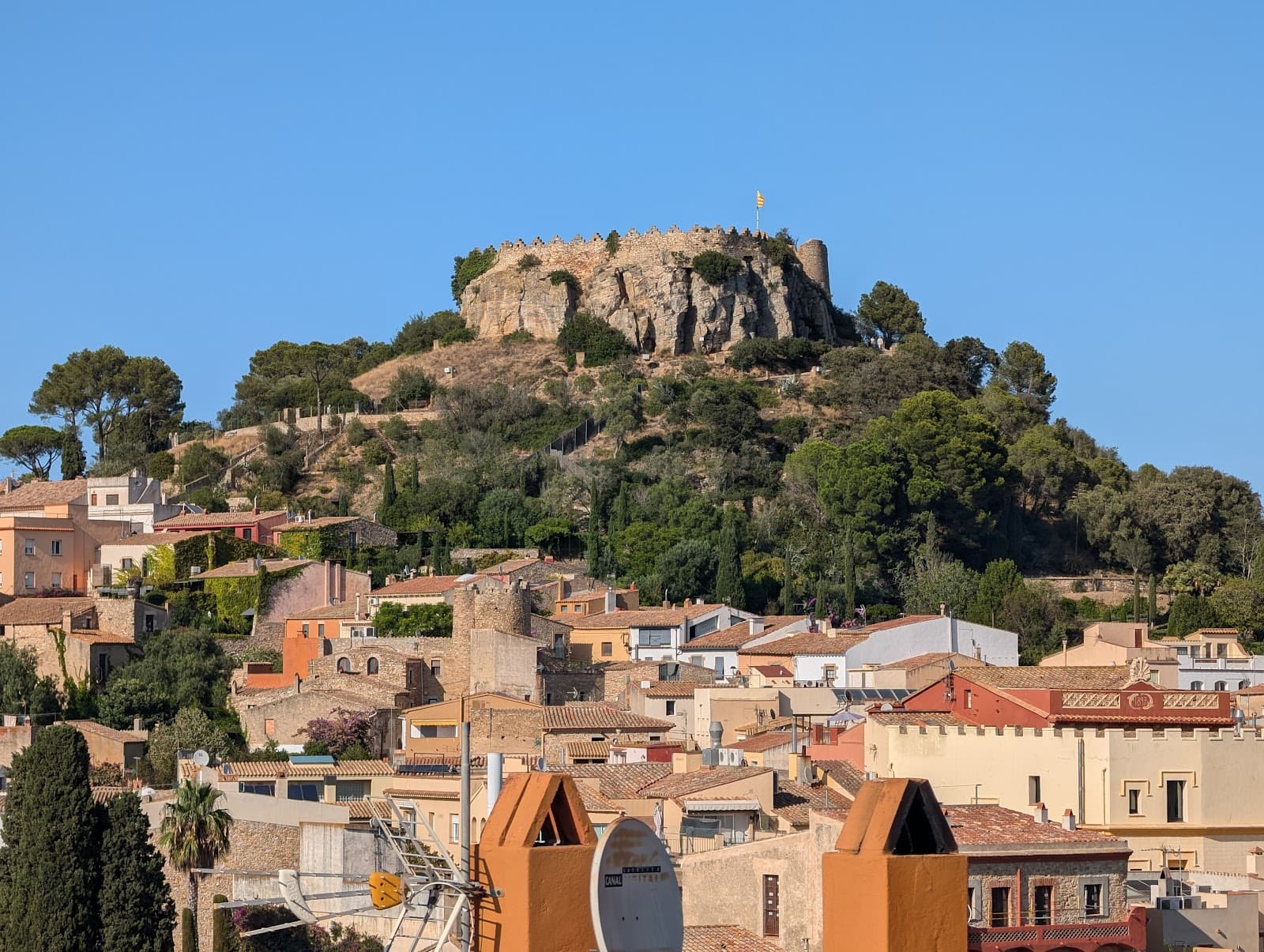 Begur Castle - Image 1