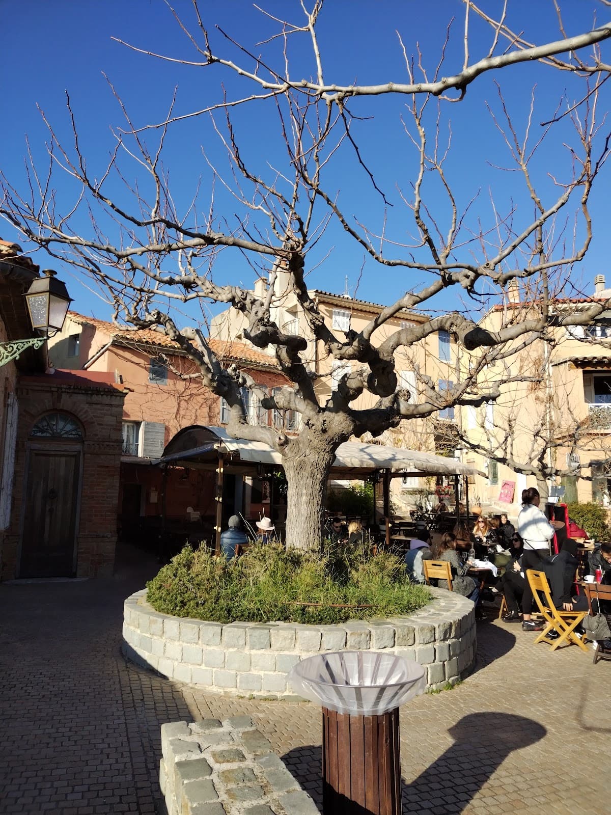 Le Castellet Village - Image 1