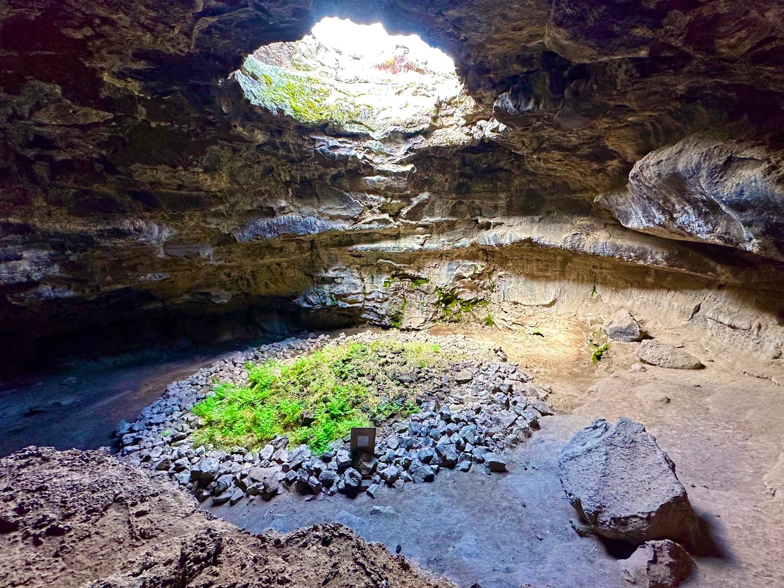 Tea Kettle Cave - Image 1