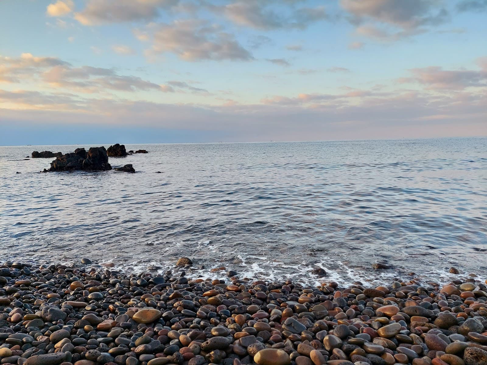 Aewol Mongdol Beach - Image 1