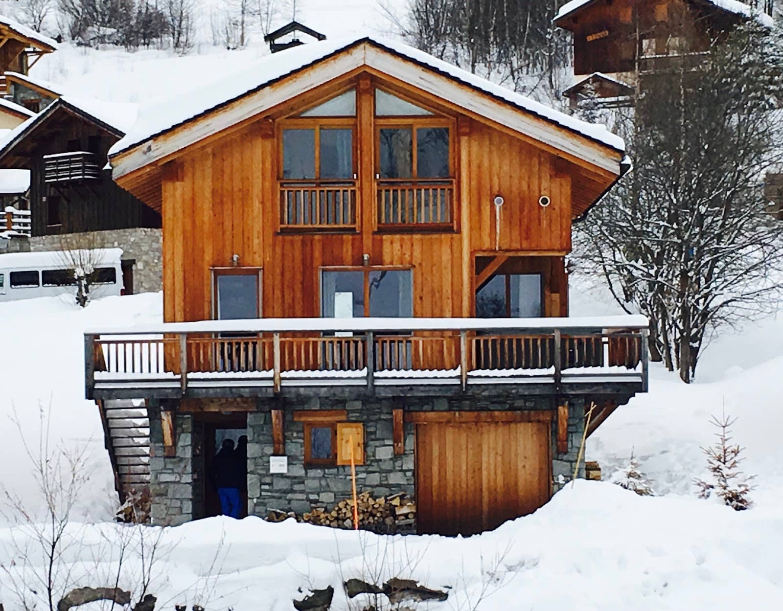 Panoramic Mountain Views