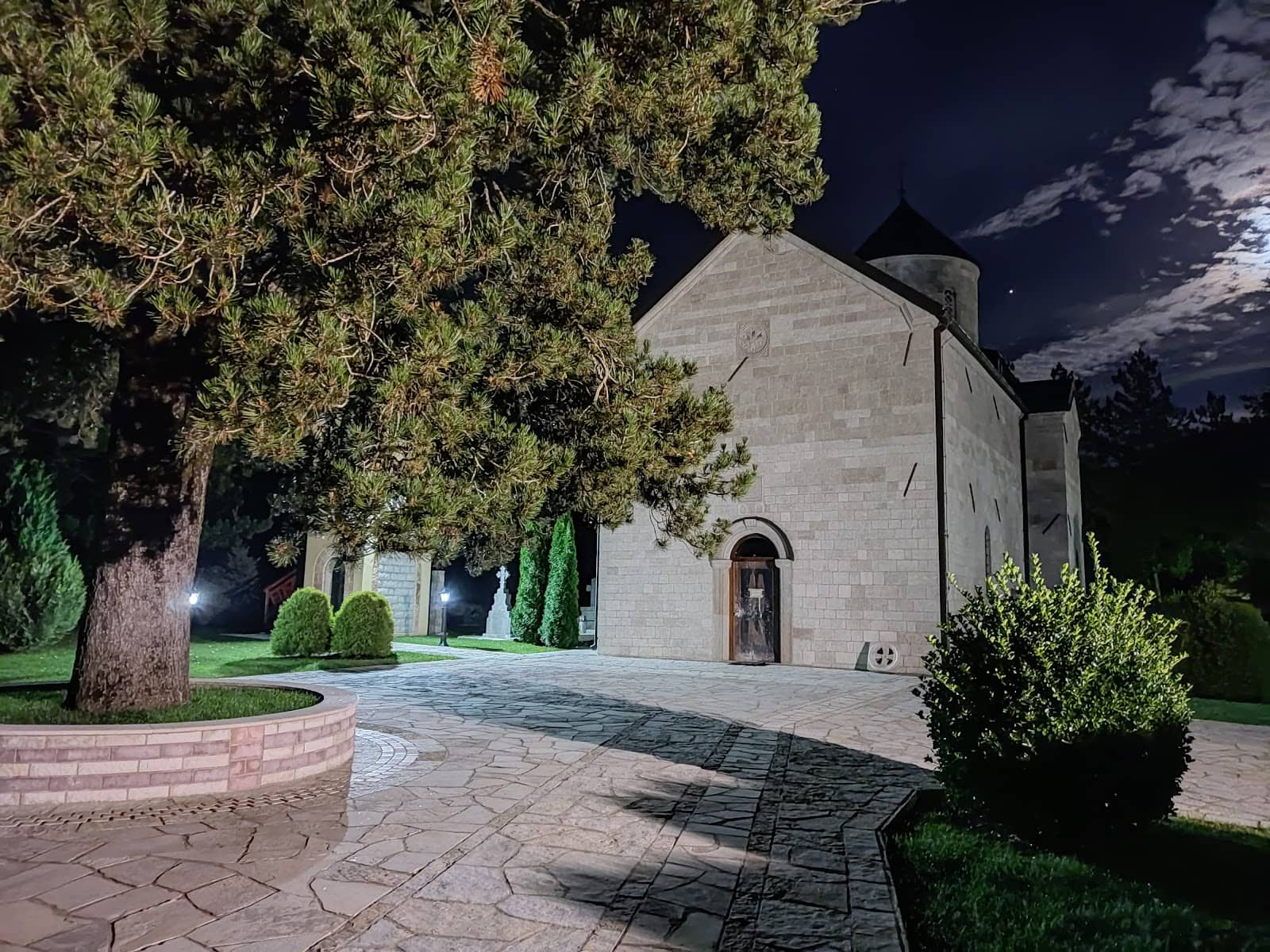 Peaceful Mountain Surroundings