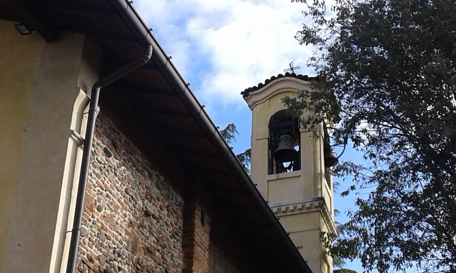 Vertical photo