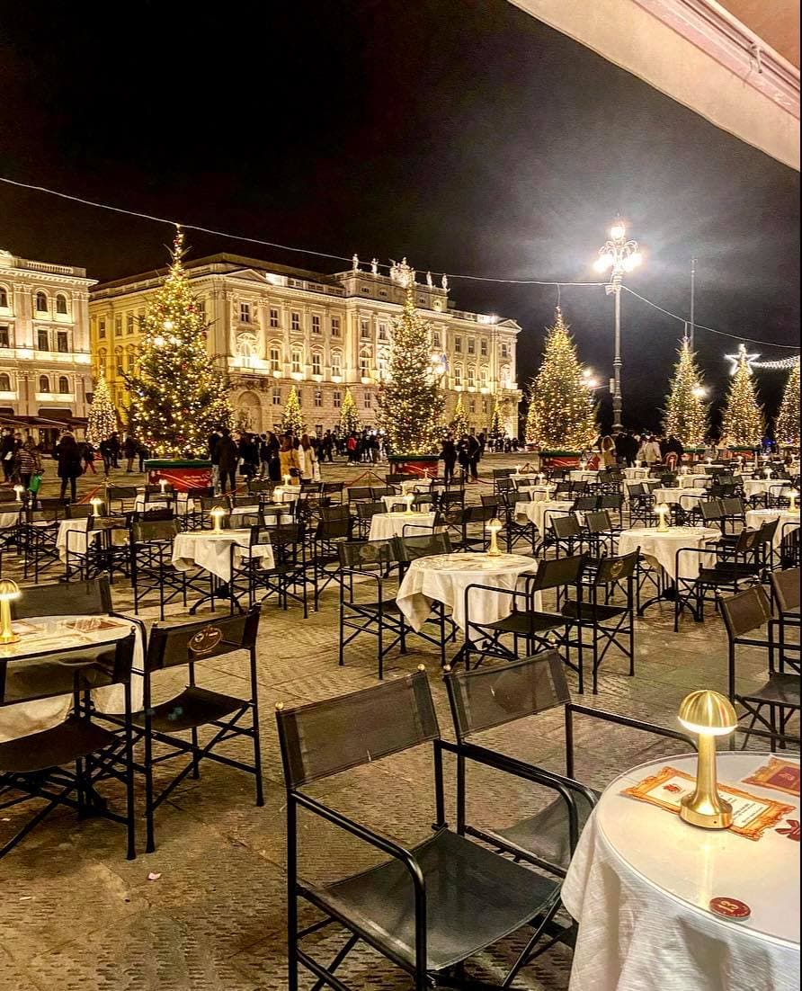 Palazzo Stratti Caffè degli Specchi - Image 1